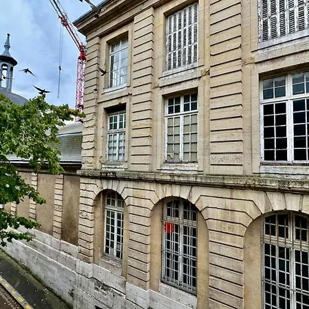 Apartment Gerard Avec Parking Prive Rouen